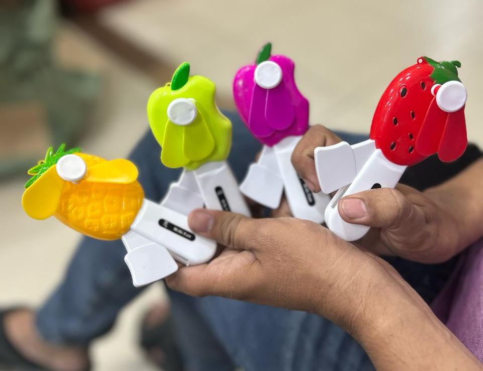 Baby Fan Toy Creative Safe Eco-friendly Baby Fan Toy | Toddler Toys Two Fan Blade Portable Non Electronic Mini Fan (random design)