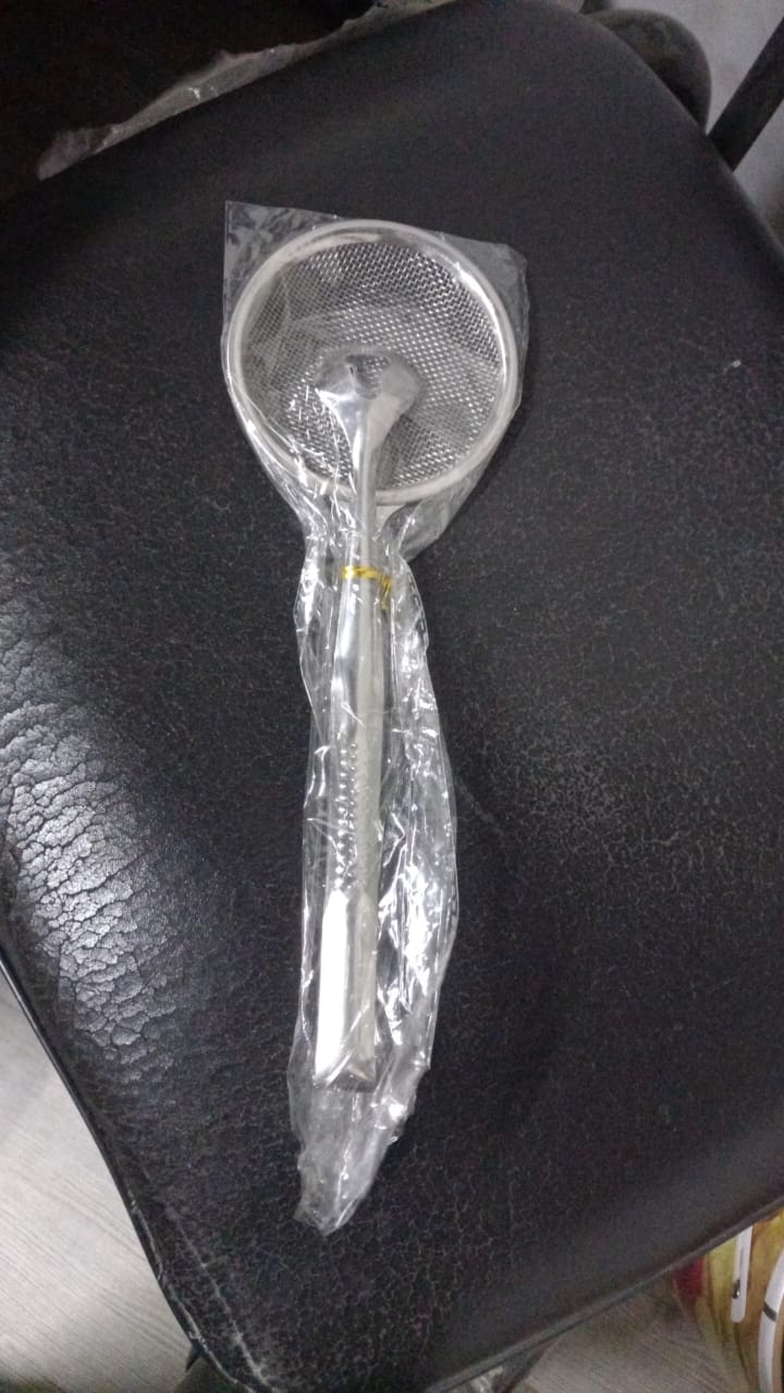 2 IN 1 FRYING TONG | Imported Small Multi-functional 2 in 1 Fry Tool Filter Spoon Strainer With Clip, Oil Frying BBQ Filter Stainless Steel Mesh