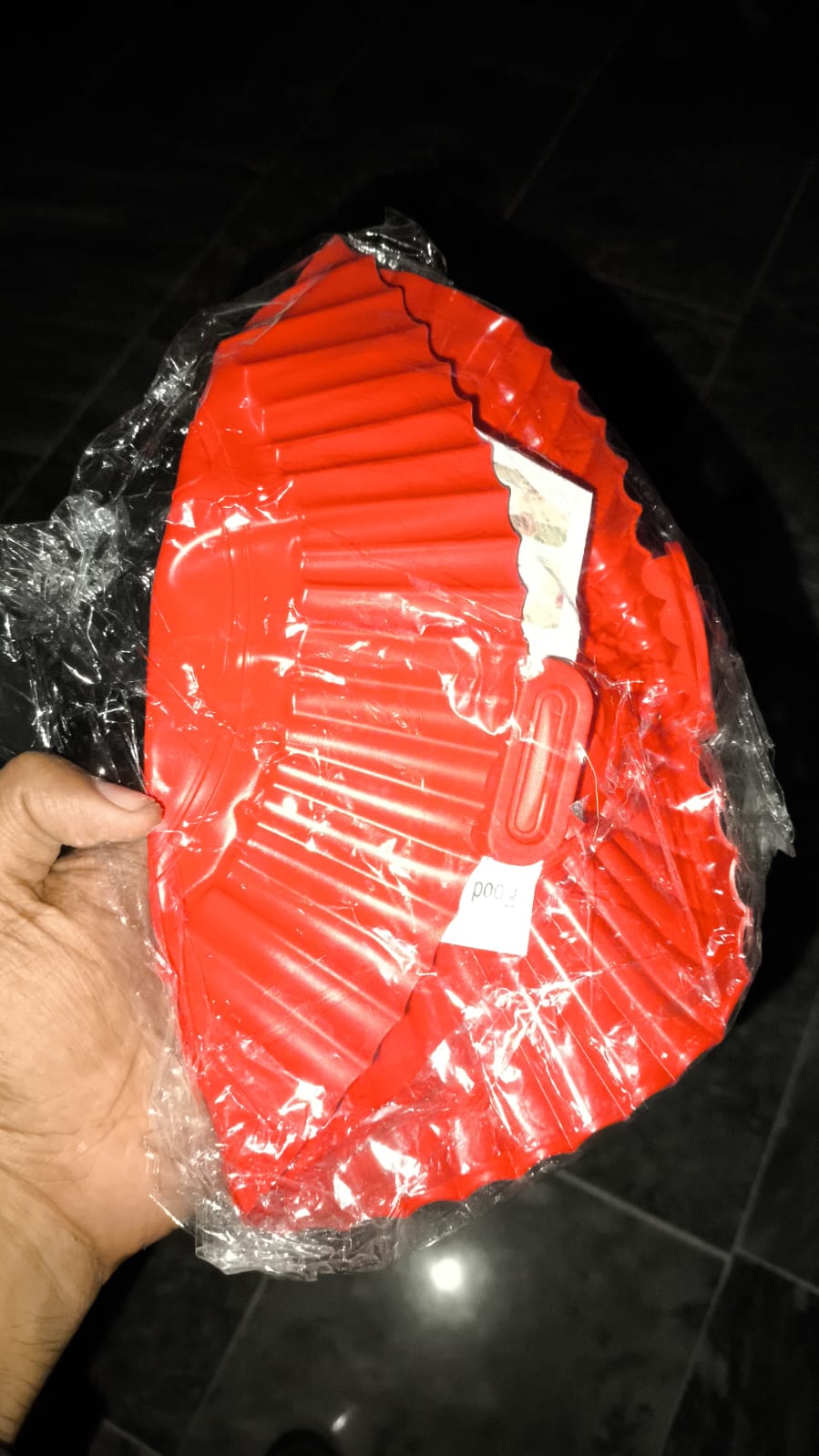 (1 pcs )Air Fryer Tray Silicone Liners | Silica Gel Baking Tray | Silicone Round Air Fryer Liner With Handle Non-stick Heat Resistant (Random color)