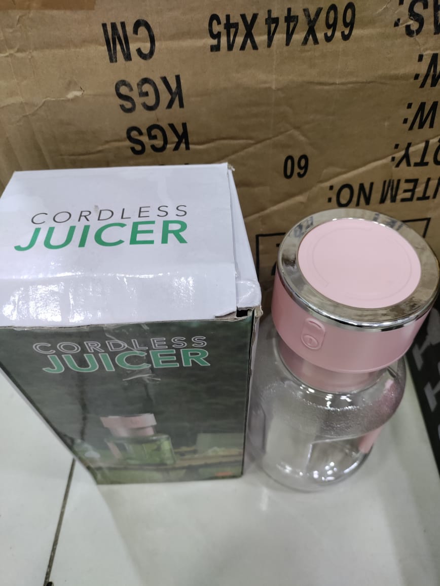 1600ml Portable Electric Rechargeable Cordless Barrel Juicer (Random Color)
