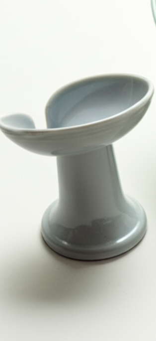 Ceramic Soap Dish with Drain – Elevated Bathroom Sink Holder for Bar Soaps